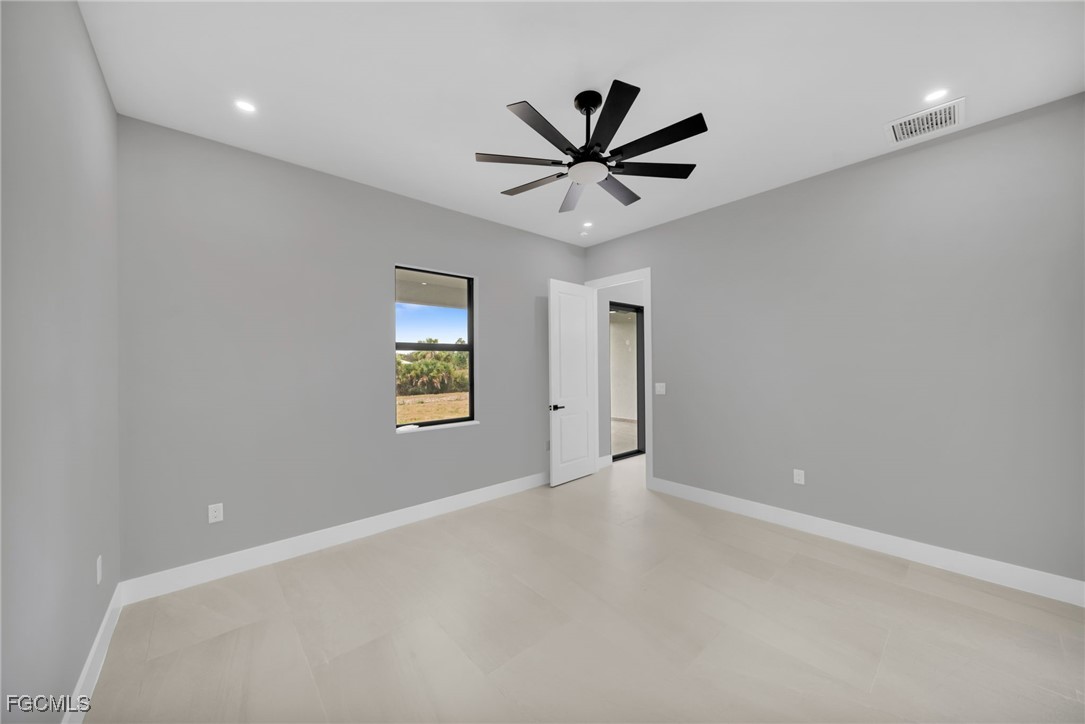 1002 Kanuga St E Property Photo 18