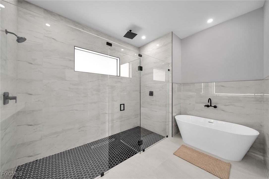 1002 Kanuga St E Property Photo 26