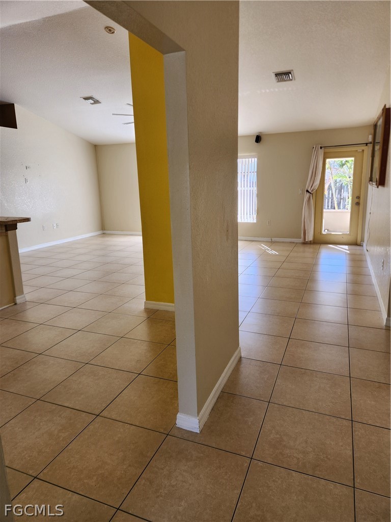 245 David Ave Property Photo 4