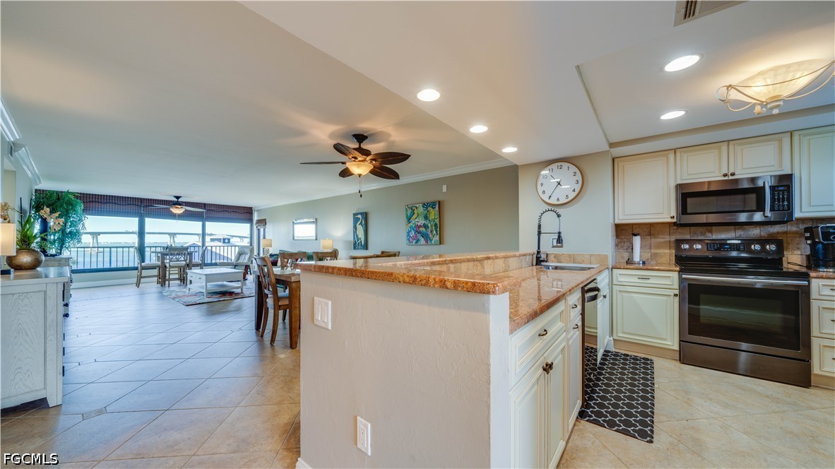 15010 Punta Rassa Rd 301 Property Photo 3