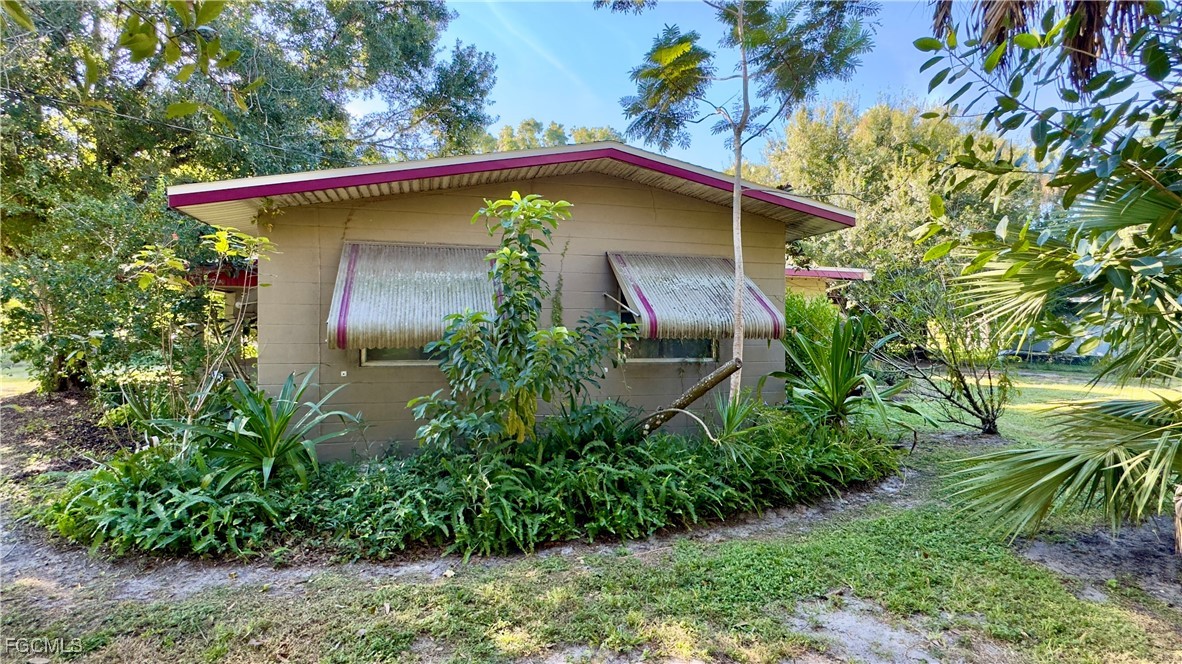 253 W Mariana Ave Property Photo 4