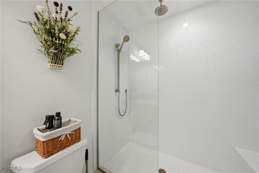 345 Mango St 604 Property Photo 18