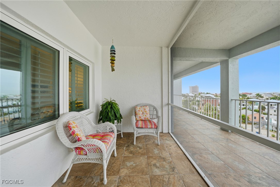 345 Mango St 604 Property Photo 29
