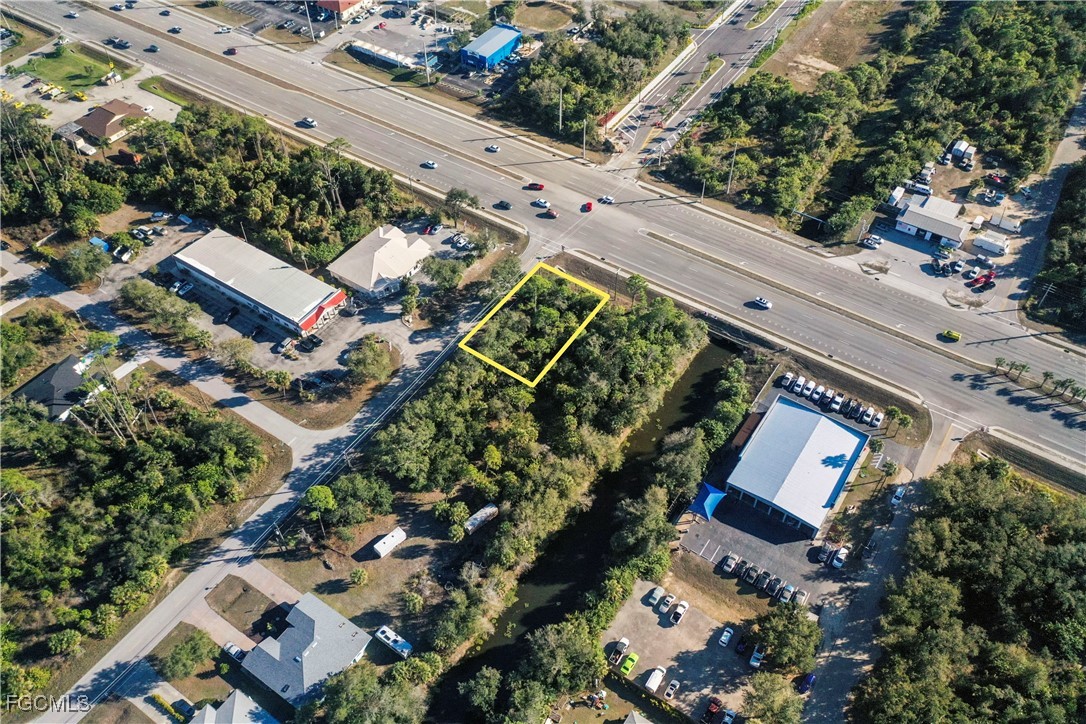 744 Tamiami Trl Property Photo 3