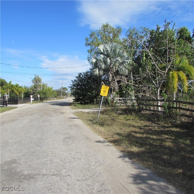 8390 Stringfellow Rd Property Photo 16
