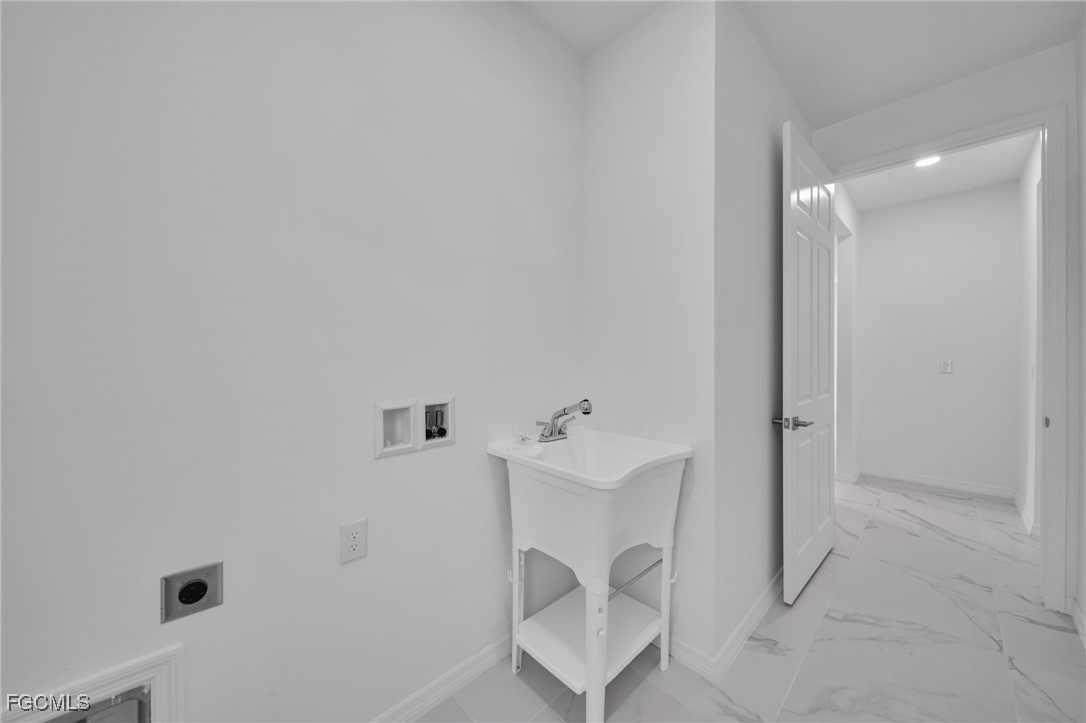 312 Harrison Dr Property Photo 17