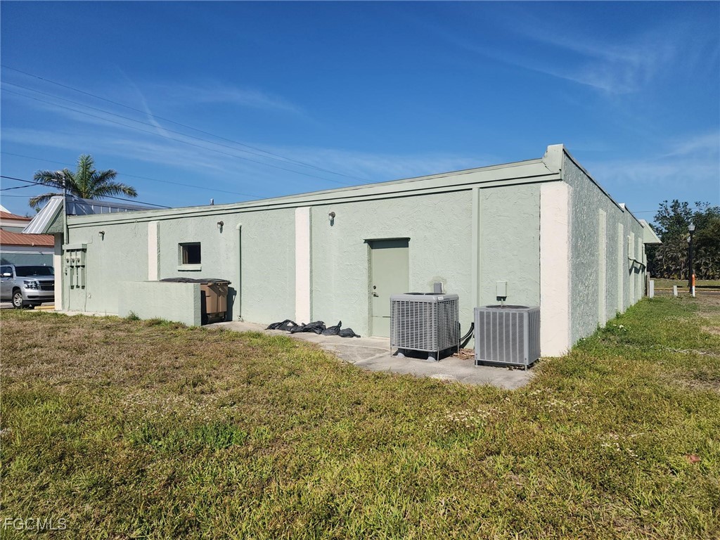 401 E Olympia Ave 2 Property Photo 5