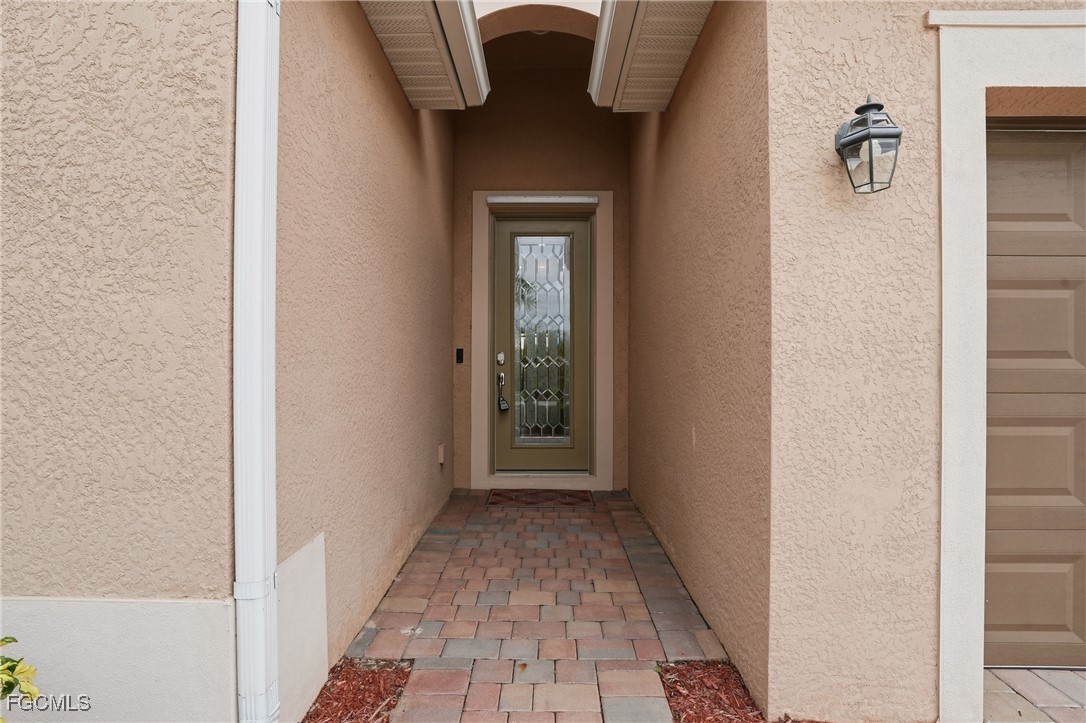 4025 E Hampton Cir Property Photo 3