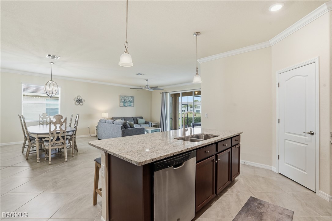 4025 E Hampton Cir Property Photo 10