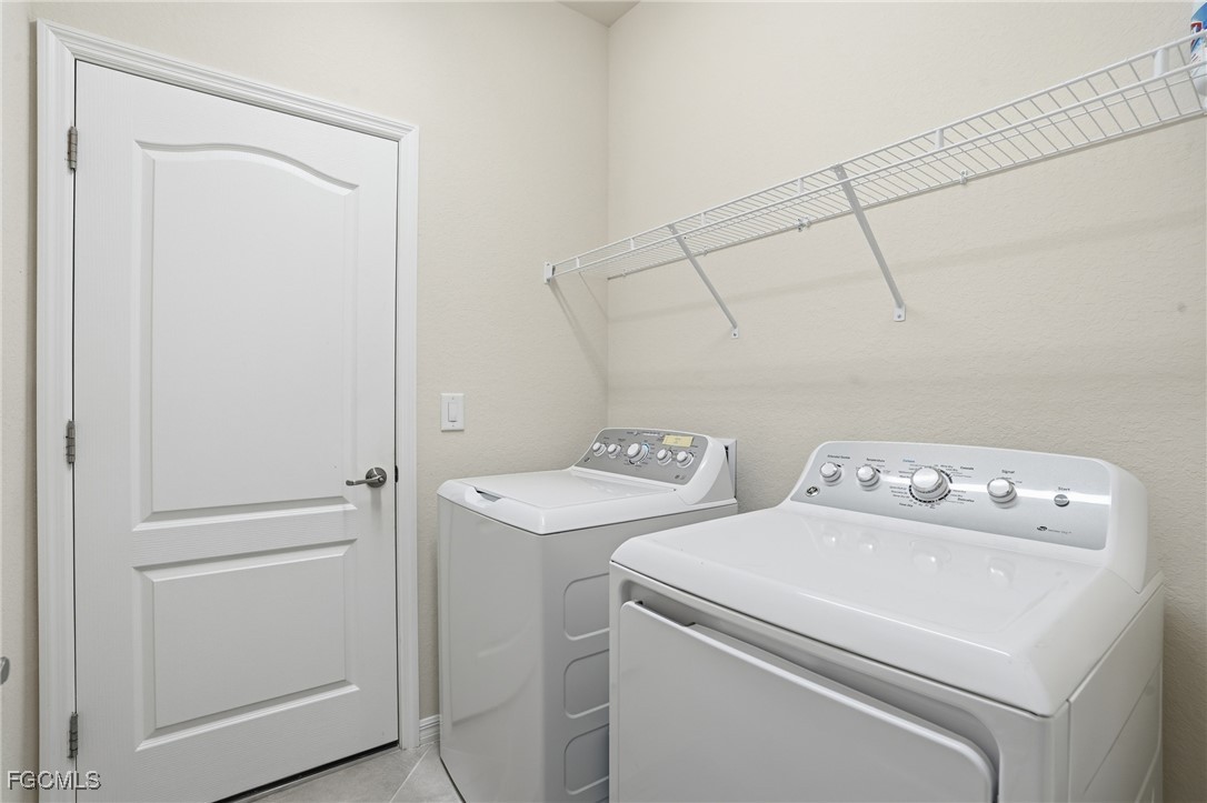 4025 E Hampton Cir Property Photo 24
