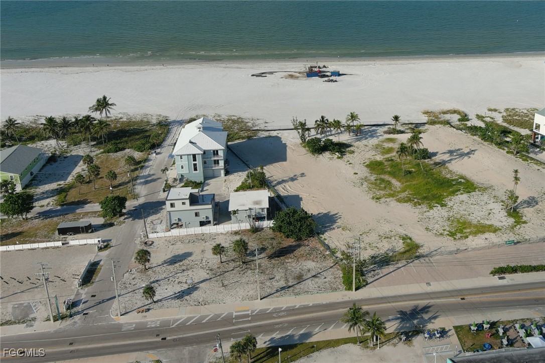 2330 Estero BLVD Property Photo 1