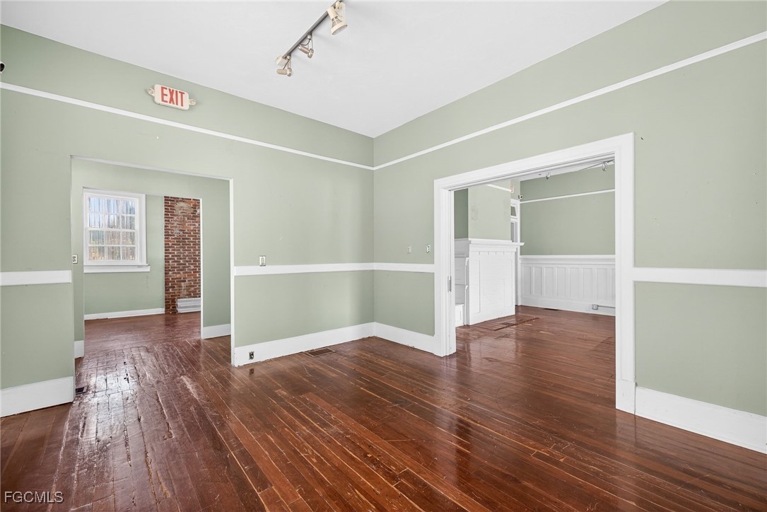 1793 Fowler St Property Photo 13