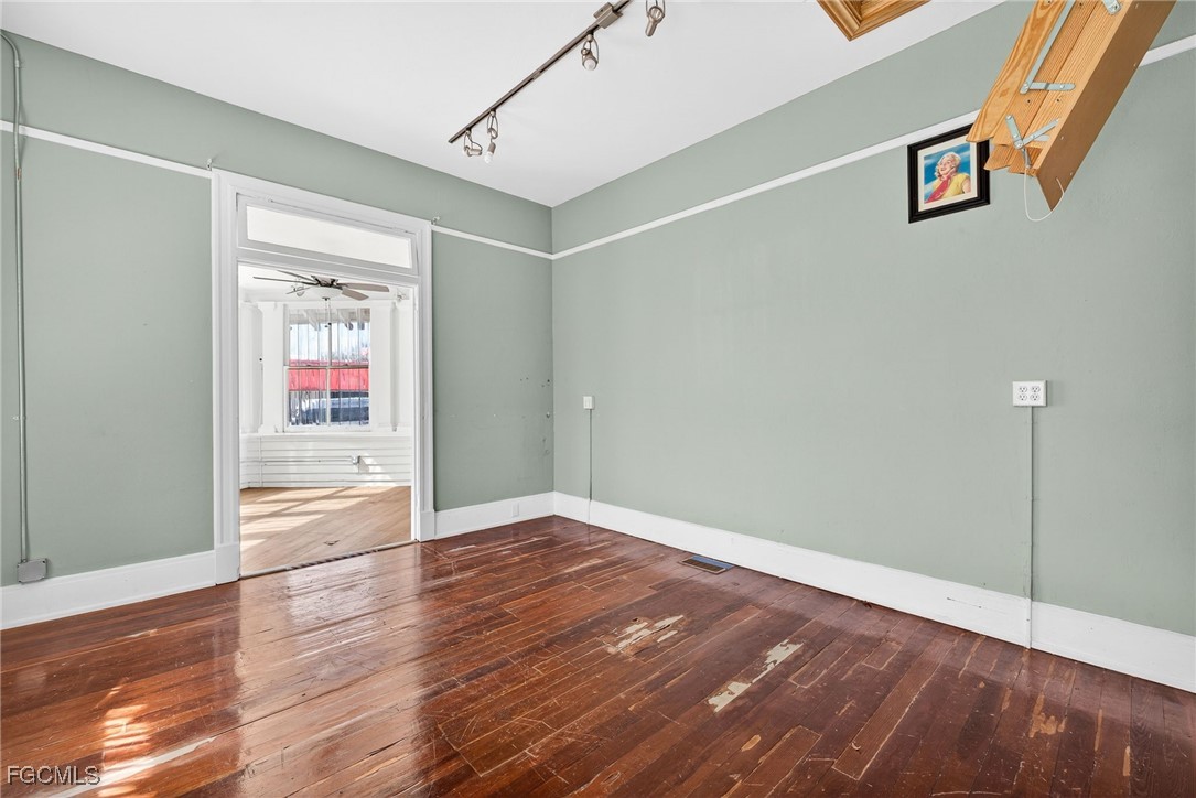 1793 Fowler St Property Photo 20