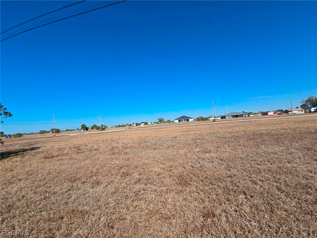 2108 Diplomat Pkwy E Property Photo 7