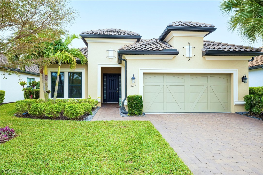 19717 Estero Pointe Ln Property Photo 3