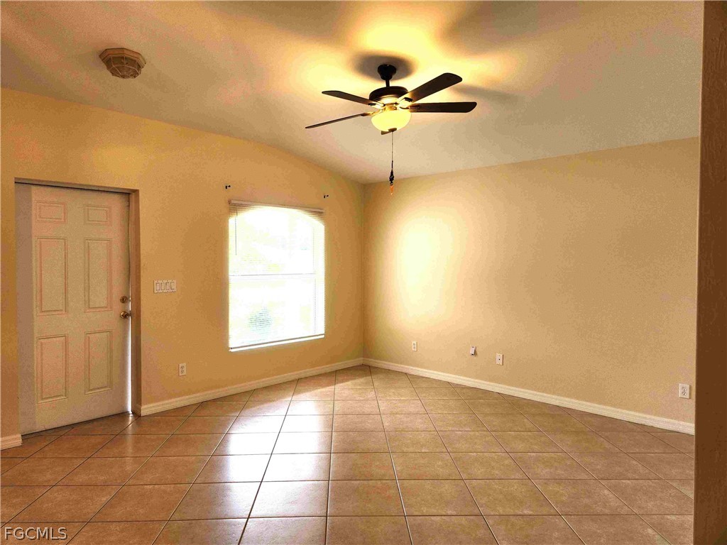 2120 Snead Dr Property Photo 18