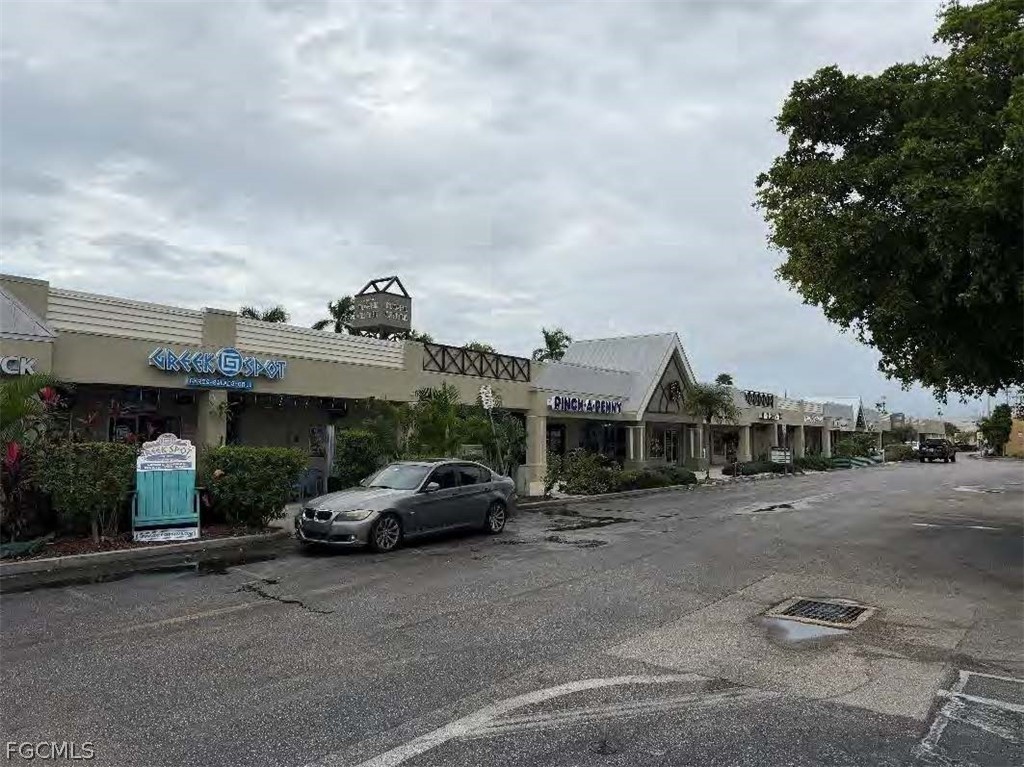 1201-1317 Cape Coral Pkwy E Property Photo 9