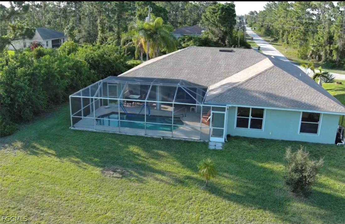 1130 Bari St E Property Photo 4