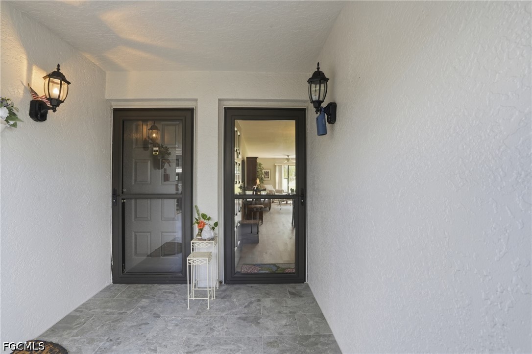 5905 Trailwinds Dr 816 Property Photo 2