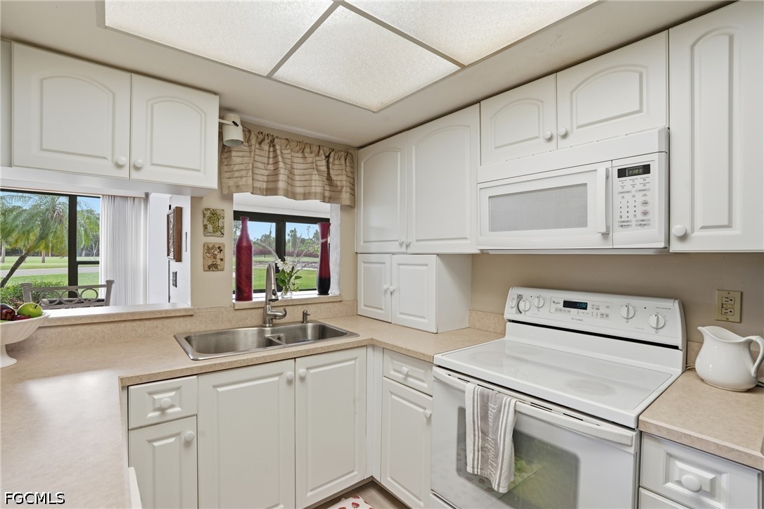 5905 Trailwinds Dr 816 Property Photo 10