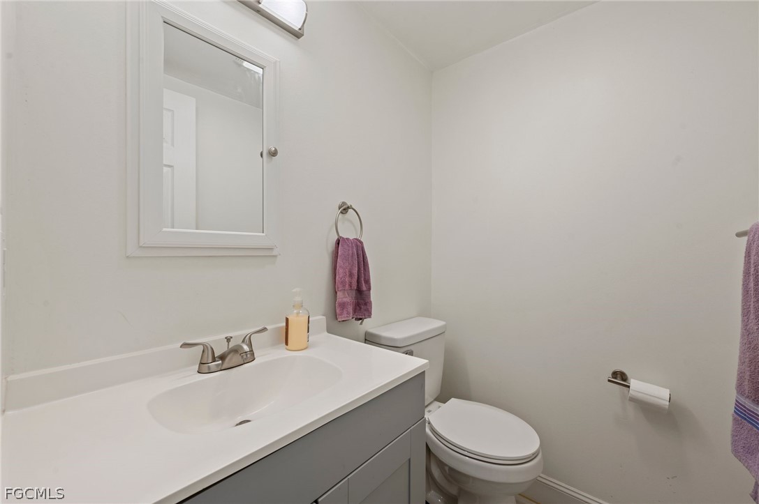 260 Delray Ave Property Photo 10