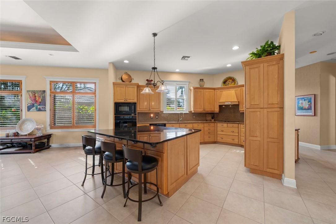 15431 Greenock Ln Property Photo 22