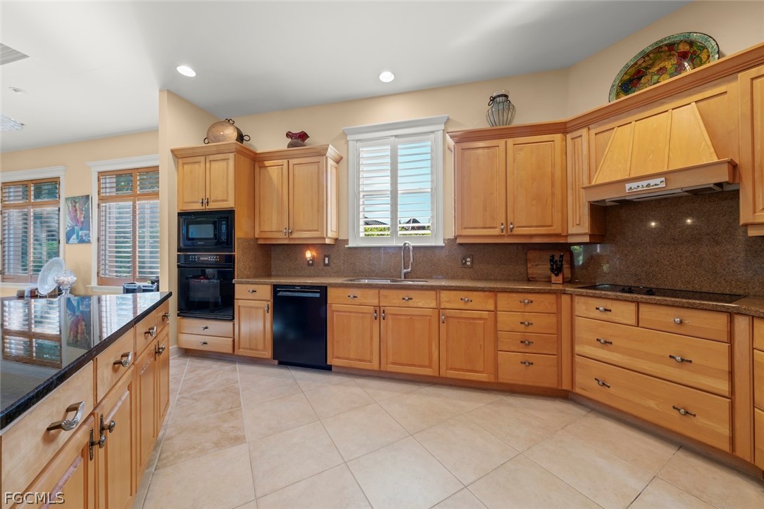 15431 Greenock Ln Property Photo 25
