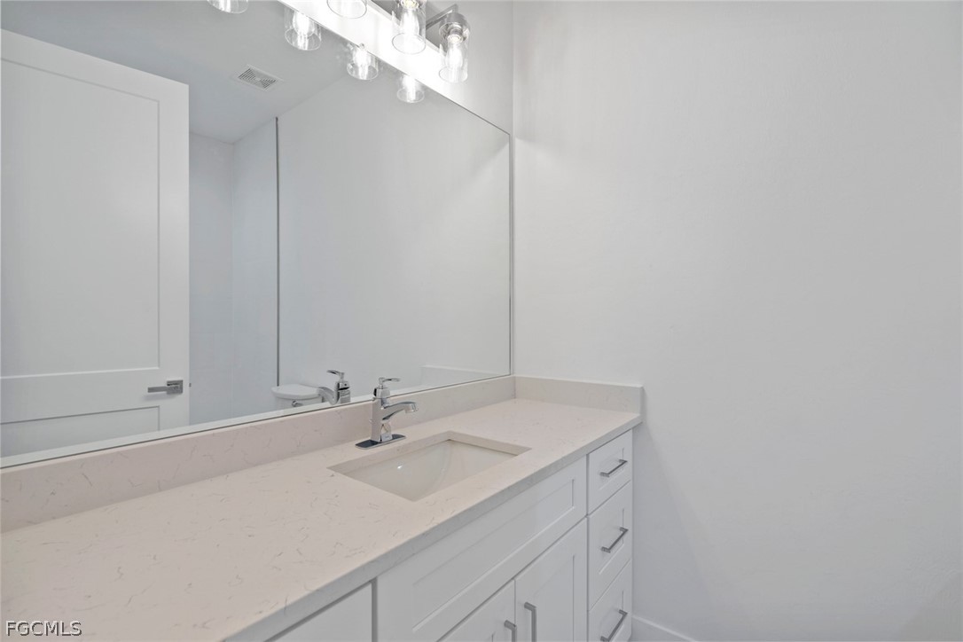1107 Se 38th St Property Photo 23