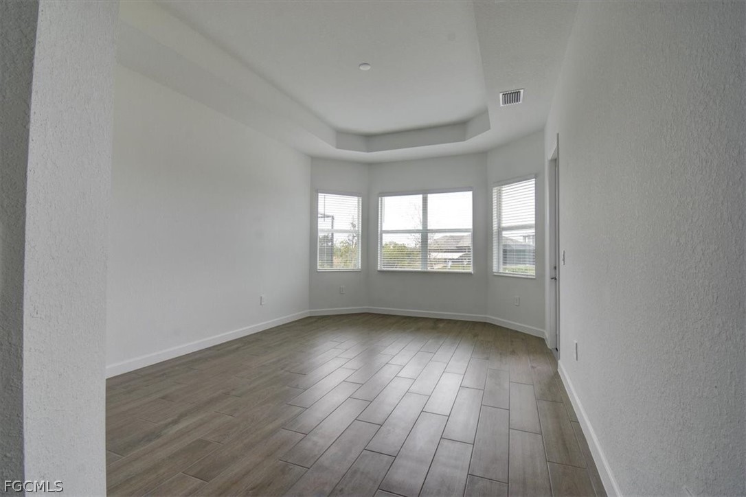 7796 Lakes Edge Ln Property Photo 10