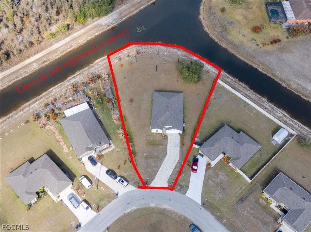 828 Youngreen Dr Property Photo 2