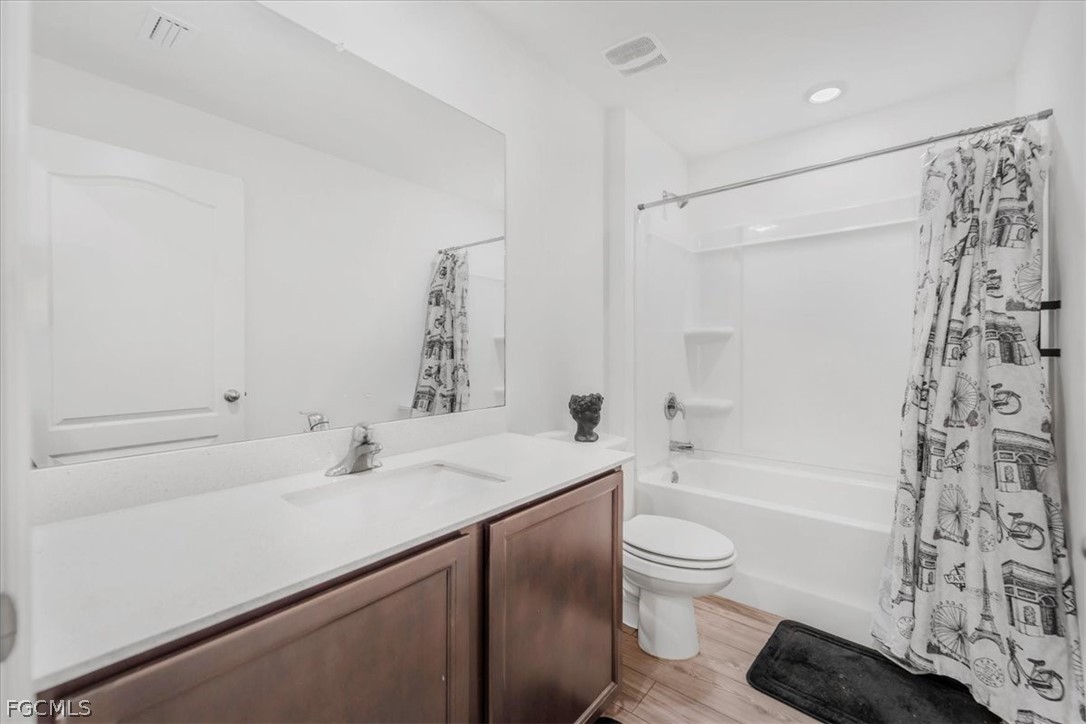 828 Youngreen Dr Property Photo 29