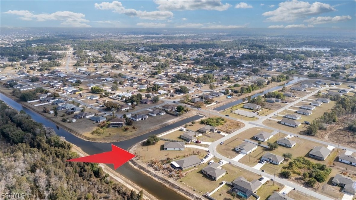 828 Youngreen Dr Property Photo 40