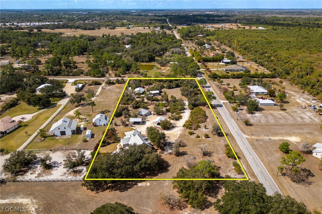 22800 N River Rd Property Photo 48