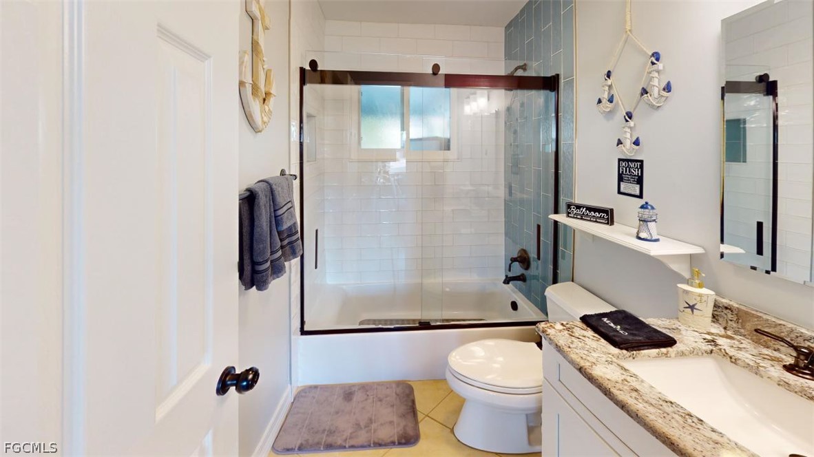 560 E Valley Dr Property Photo 6