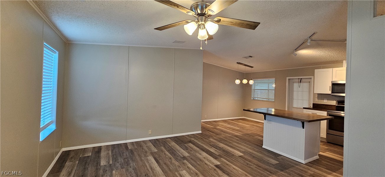 8410 Wagon Wheel Cir Property Photo 5