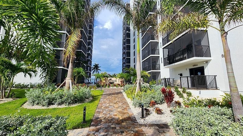 6612 Estero Blvd 1104 Property Photo 15