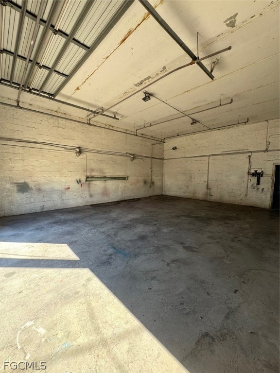 1002 Se 9th St Property Photo 13