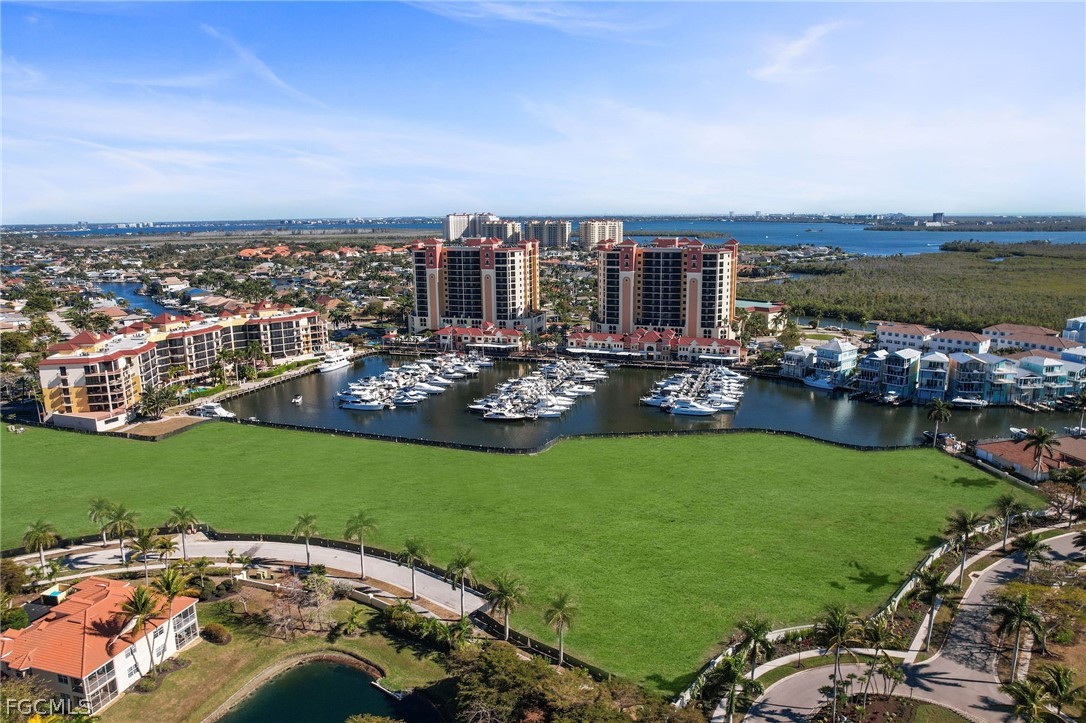 5803 Overseas Way Property Photo 7