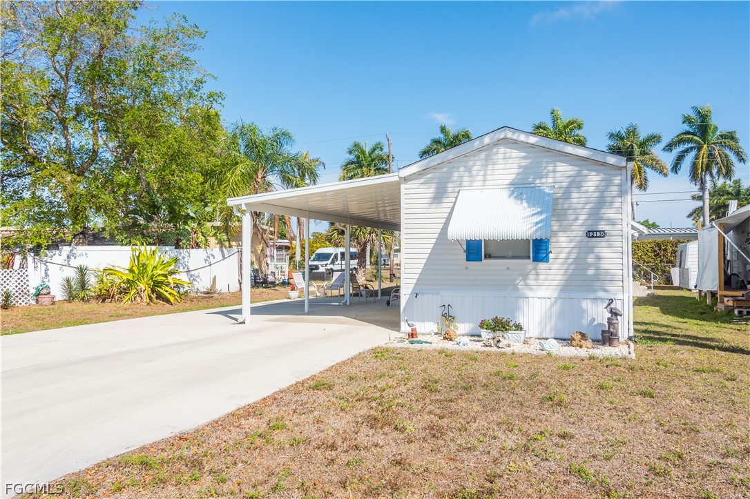 12130 Palm Dr Property Photo 3