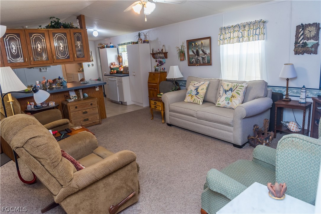 12130 Palm Dr Property Photo 17