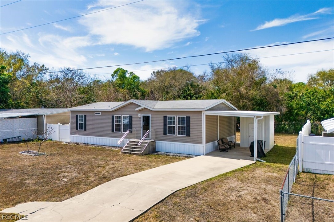7638 Peyraud Dr Property Photo 6