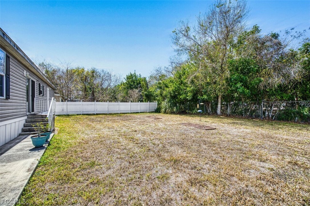 7638 Peyraud Dr Property Photo 31