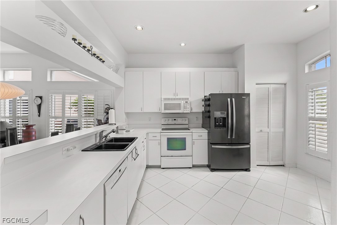 12739 Devonshire Lakes Cir Property Photo 14