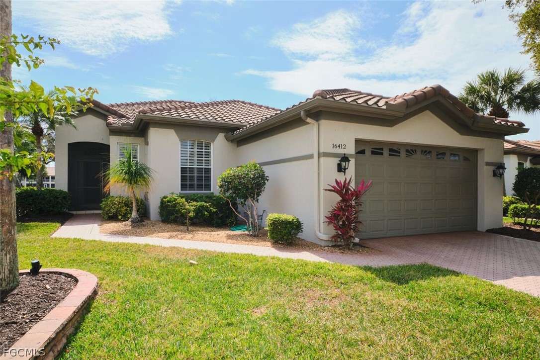 16412 Willowcrest Way Property Photo 1