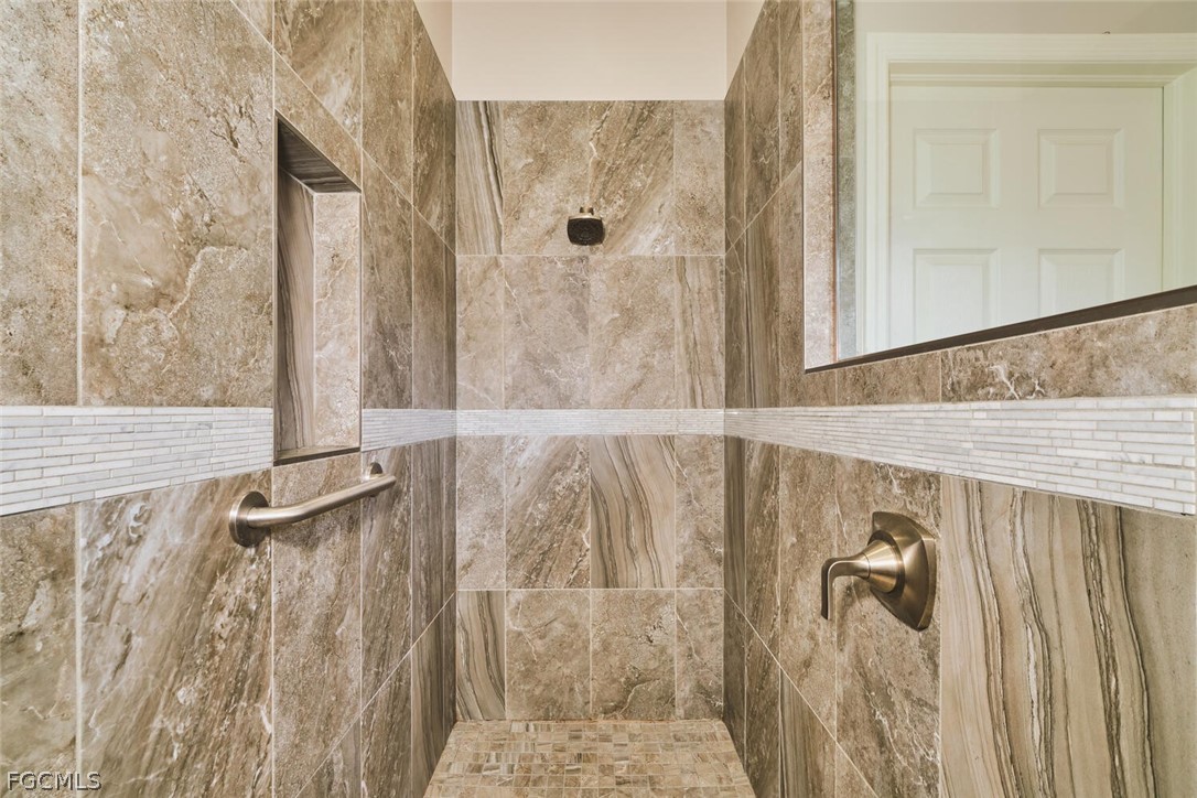 16412 Willowcrest Way Property Photo 38