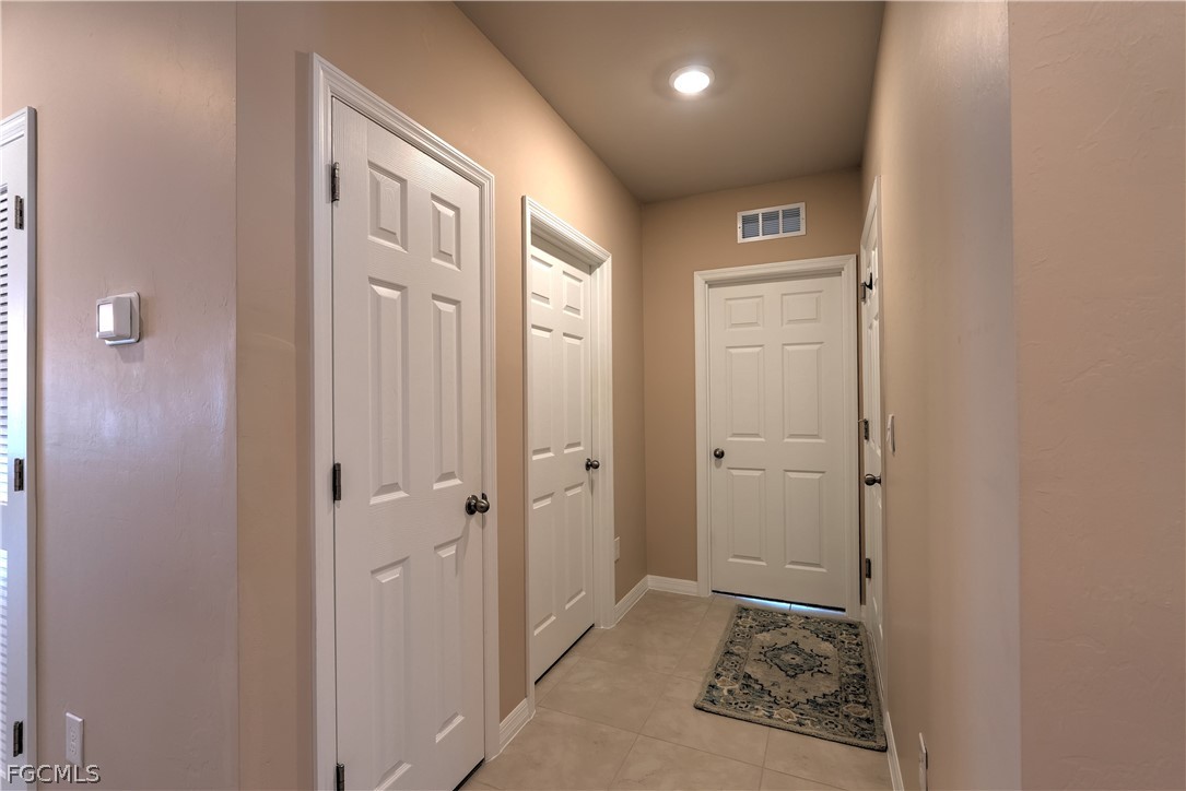 2501 Nw 20th Pl Property Photo 12