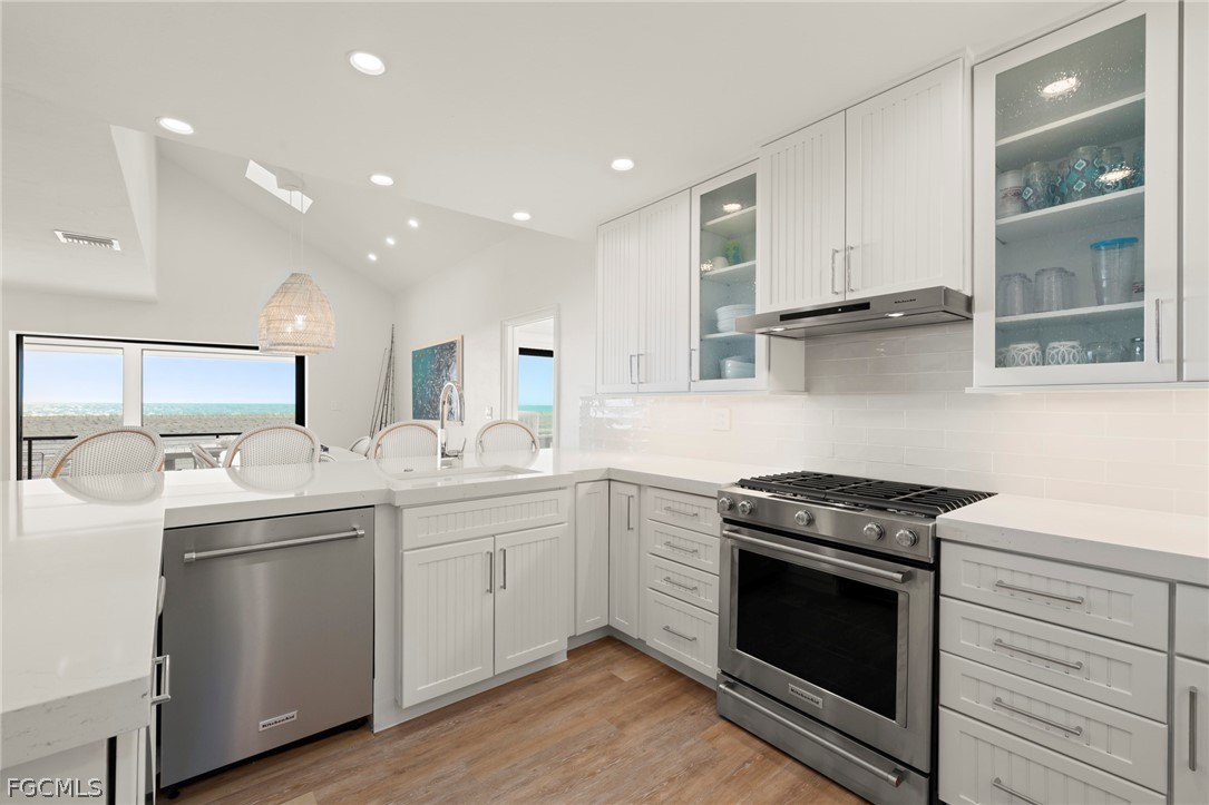 19 Beach Homes Property Photo 10