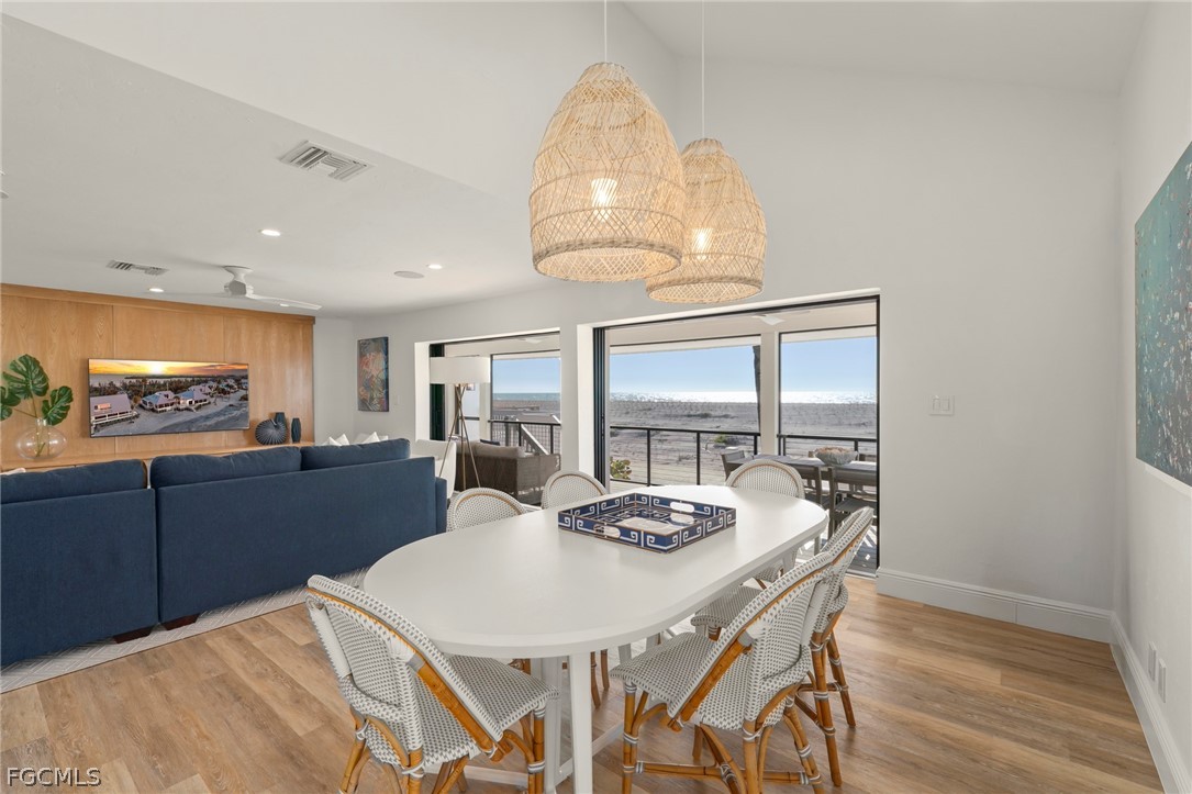 19 Beach Homes Property Photo 14