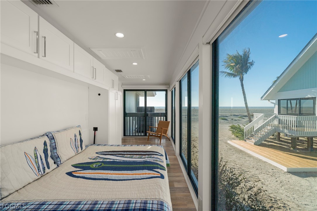 19 Beach Homes Property Photo 34
