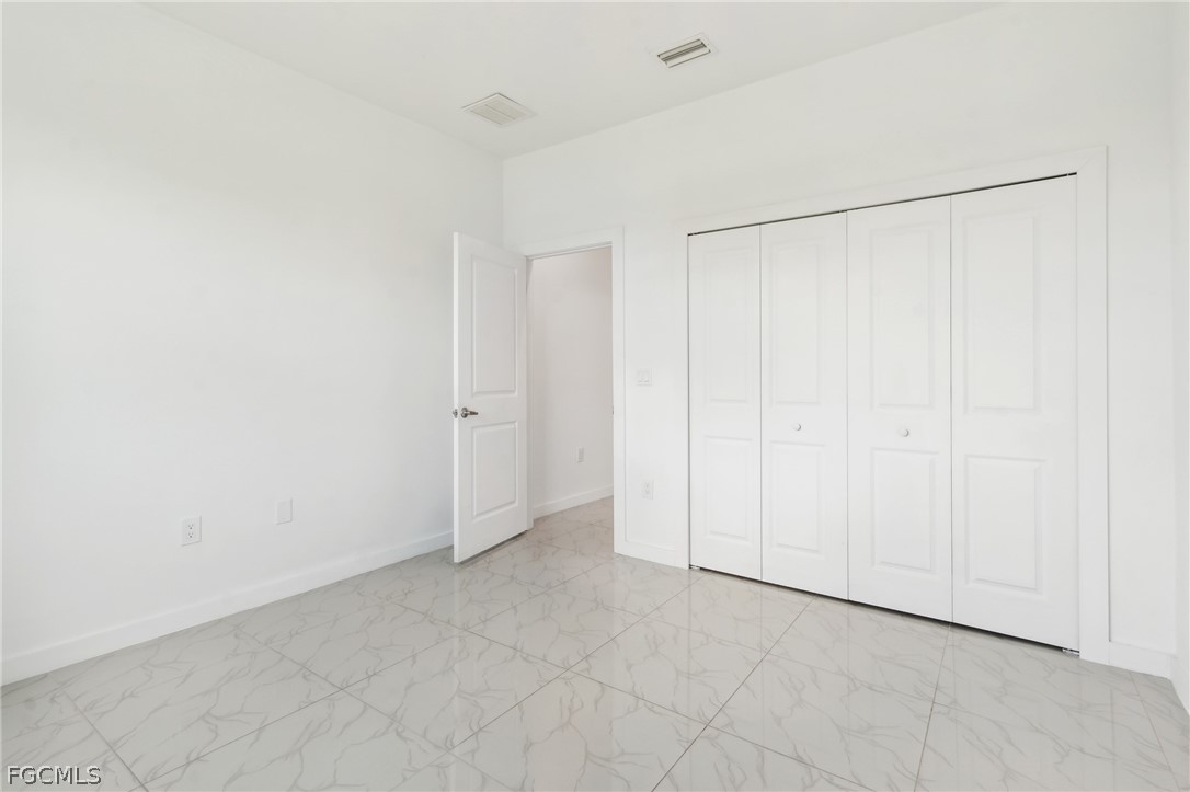 2725 Sw Embers Ter Property Photo 15